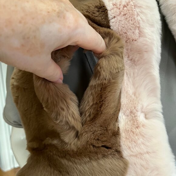 MaxMara Rabbit Fur Scarf - Blush Pink and Light Tan Colour - Authentic - Picture 7 of 16